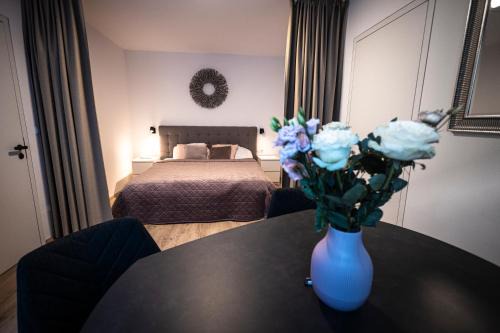 Andel Apartamento | Luxury Angel Apartment with terrace