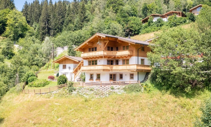 Viehhofen Apartamento | Luxury apartment in Saalbach Hinterglemm near ski lift