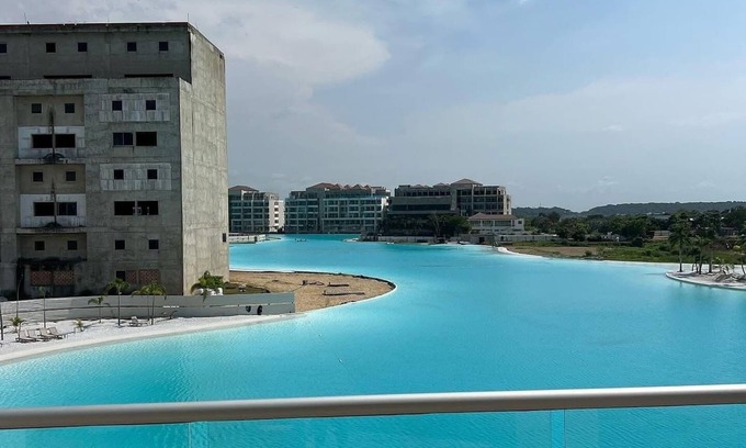 Zona Norte Apartamento | Lujos apartamento frente a la playa articial más grande de latioamerica