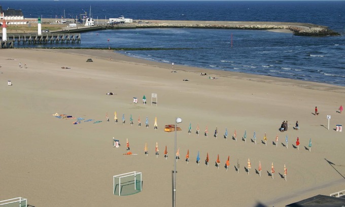 Trouville-sur-Mer Apartamento | Apartamento de lujo con terraza en la playa de Trouville frente a Deauville
