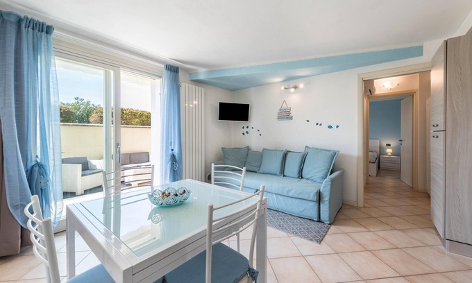 Lonato del Garda Apartamento | Apartamento de lujo con piscina compartida y Wi-Fi
