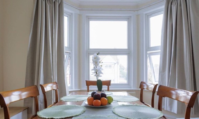 Brondesbury Park Apartamento | Luxury Apartment in Kensal Rise