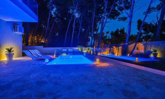 Ivan Dolac Apartamento | Luxury Apartment Blue