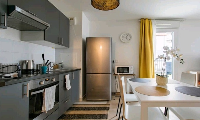 Bois-Colombes Apartamento | Bois-Colombes-Apartamento-Confortable-Baño con bañera-Balcón