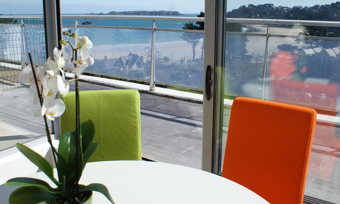 Perros-Guirec Apartamento | Apartamento de lujo, vista al mar, impresionante panorama en Perros Guirec plage.