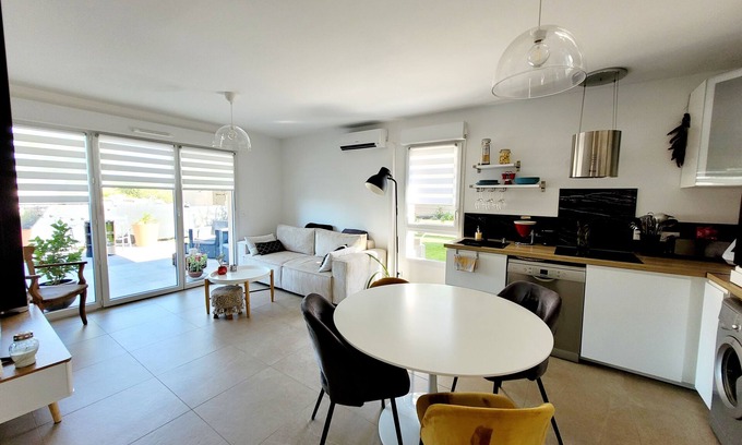 Aubagne Apartamento | Luxury apartment in residence with swimming pool