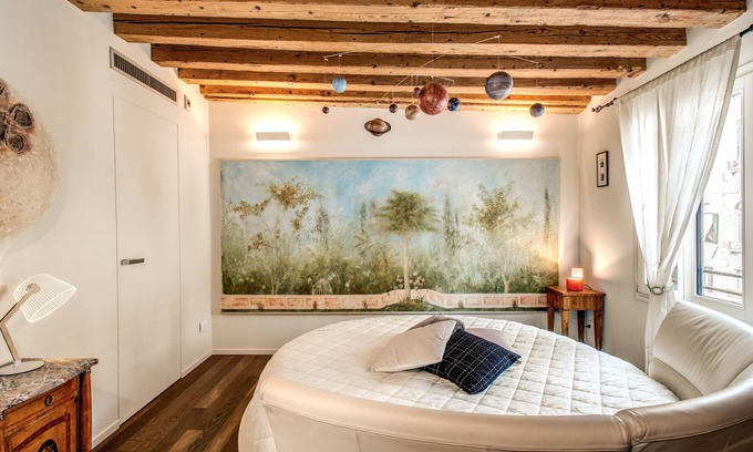 Castello Apartamento | Luxury apartment in the former Ospizio delle Donzelle, near Biennale Gardens