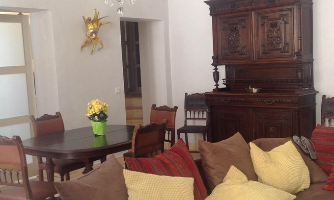 Beziers City Centre Casa | Apartamento de lujo en el centro histórico de Beziers medievales, sur de Francia