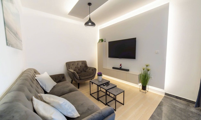Znjan Condominio | Luxury apartment Riela