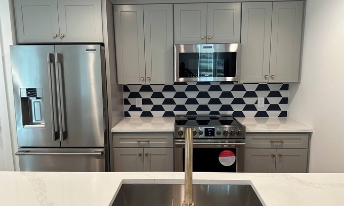 Mount Pleasant Casa | Luxury apartment close to Charleston, Shem Creek, Sullivan's Island, IOP beaches