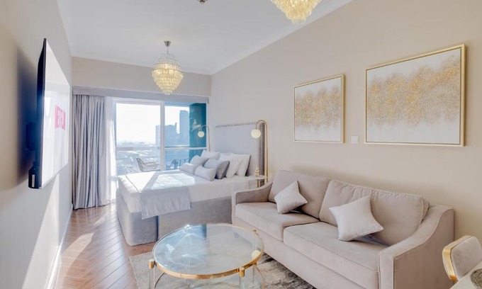 Jumeirah Lake Towers Apartamento | Luxury Apt - Rooftop Pool - City View
