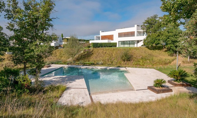 Caldes de Malavella Villa | Arquitecto de lujo diseñado villa de 5 camas en el complejo de 5 estrellas.