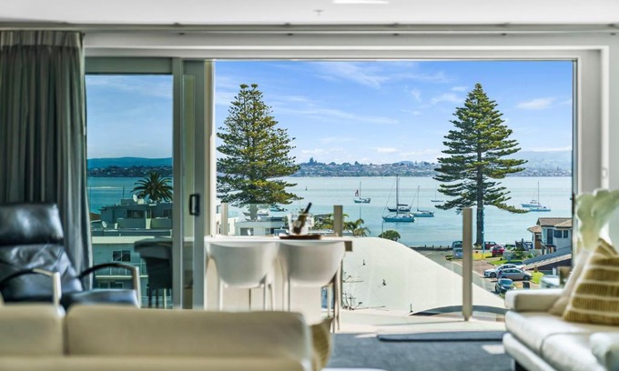 Mount Maunganui Apartamento | Luxury at the Caymans