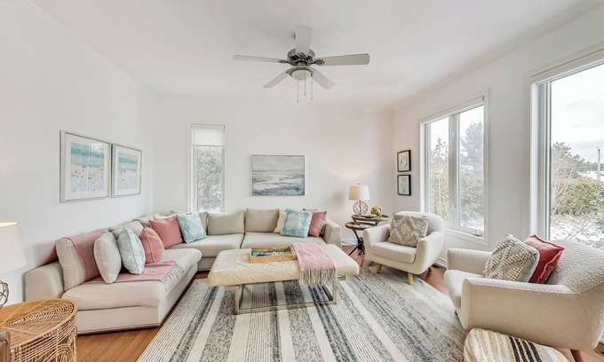 Bluewater Beach Casa | Luxury Beach House With Incredible Sunset Views