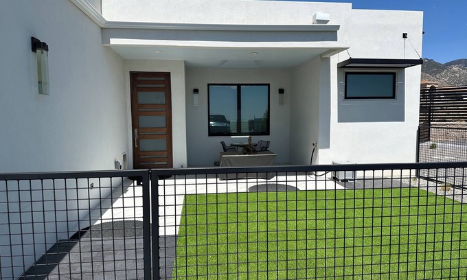 North Albuquerque Acres Apartamento | Luxury Beach Themed Casita