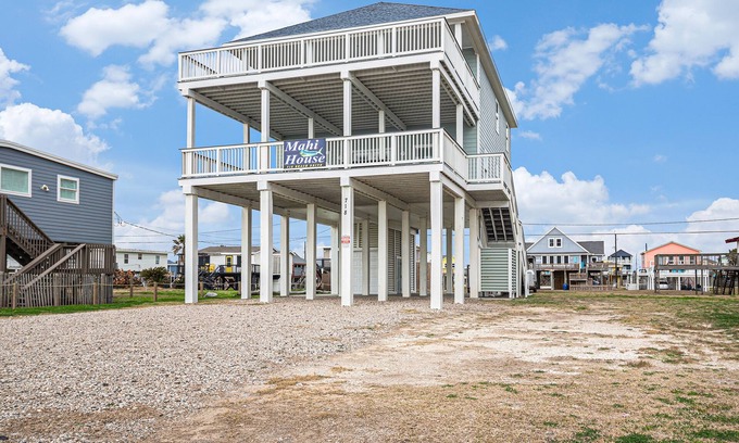 Surfside Beach Casa | Luxury | Beachfront | Family Fun | Sleeps 22