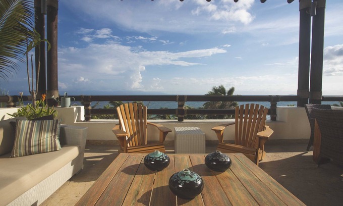 Punta de Mita Apartamento | Luxury Beachfront Apartment at Punta Mita