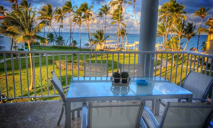 El Cortecito Condominio | Condo de lujo frente al mar + servicios de mucama
