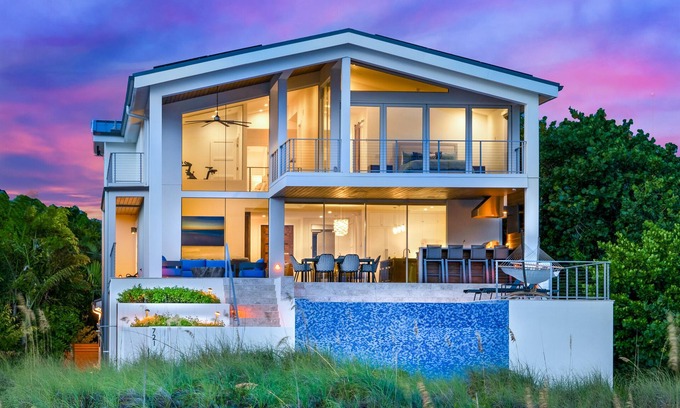 Anna Maria Casa | Luxury Beachfront on the Sand of Gulf of Mexico
