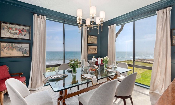 Montecito Condominio | Luxury Beachfront Condo with Remarkable Ocean Views!