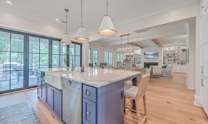 Seabrook Island Casa | Luxury Beachhome Infinity Pool Chefs Kitchen Elevator Sleeps 14