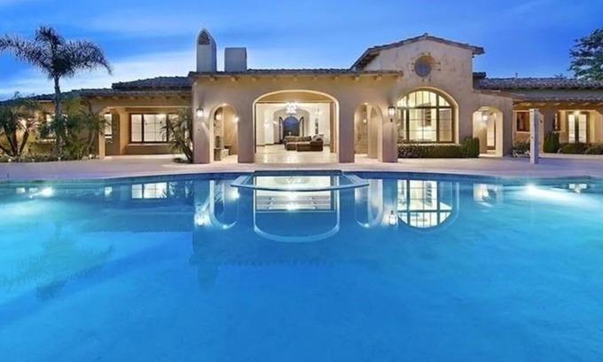North City Complejo | Luxury beautiful Resort house with Salt pool, Tennis, Screen Golf/Game