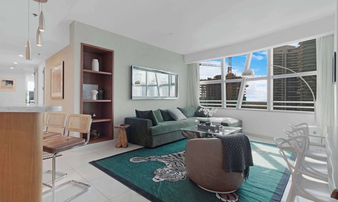 Brickell Apartamento | Luxury Brickell 3BD Free Parking - Pool - Bay View