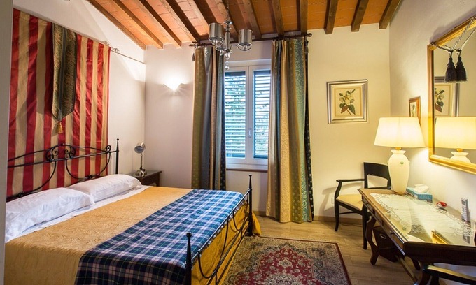 Santissima Annunziata Apartamento | Apartamento central de lujo. Terraza con vistas a toda Florencia. Levantar. Wi-Fi gratis. C.A.