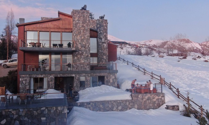 Farellones Chalet De Esquí | Luxury chalet with best skiing in the South American Andes