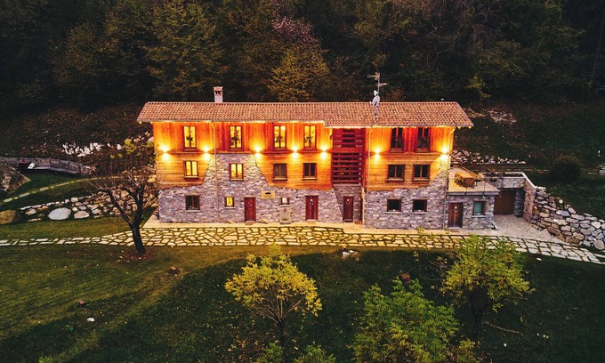 Civenna Apartamento | Chalet de lujo Apartamento 'Baita Treeb Tivano' con vistas al lago, jardín compartido y Wi-Fi