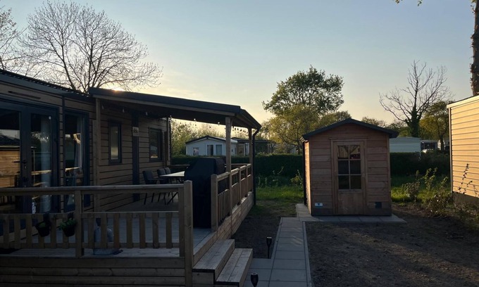 Renesse Chalet De Esquí | Luxury chalet in Renesse