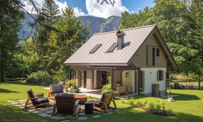 Ukanc Chalet De Esquí | Chalet de lujo con jacuzzi en el lago Bohinj