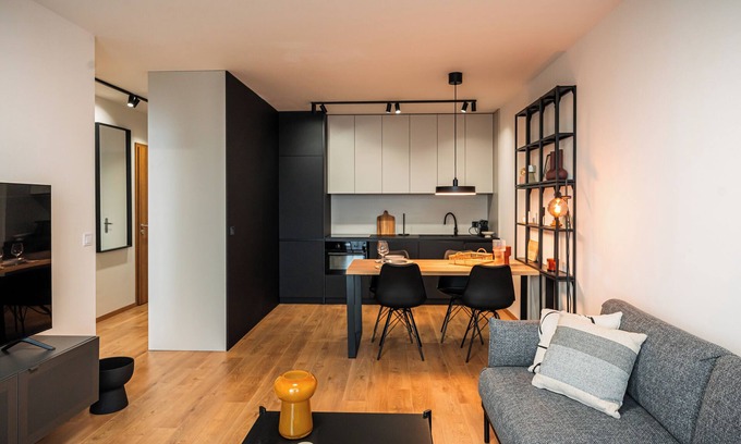 Sever Apartamento | Luxury city center apartment - private parking included