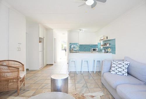 West Beach Apartamento | Luxury Coastal Retreat
