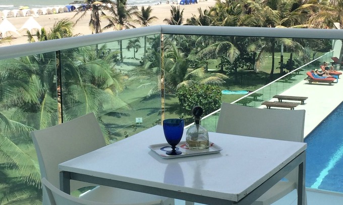 La Boquilla Condominio | Pasos de lujo y confort de la playa, 3 piscinas! Cocinero gourmet y familiar!