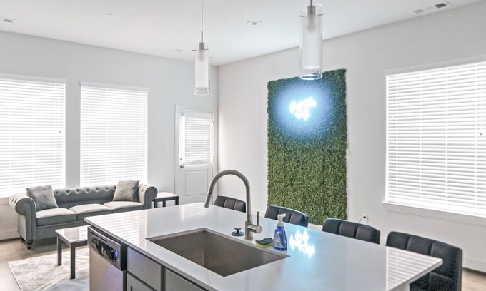 Riverside Terrace Casa | Luxury Condo Downtown + Neon Photowall