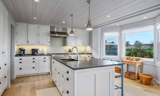 West Chatham Condominio | Luxury condo in Chatham with amenities! RPMS119