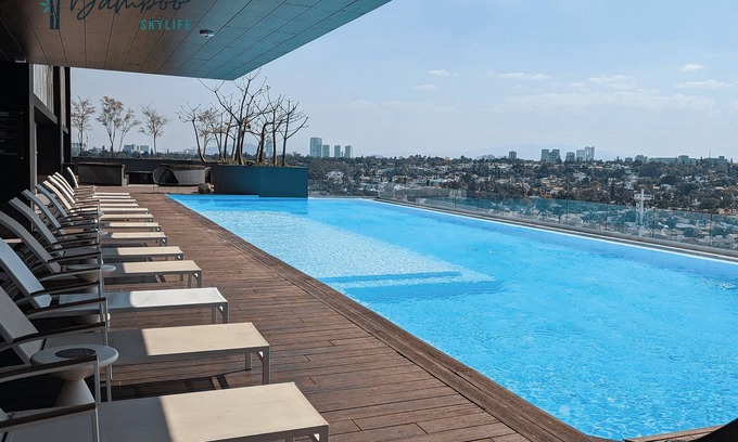 Financial District Apartamento | Luxury Condo in Lobby33 near Andares By Bamboo