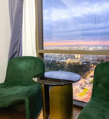 Ermita Apartamento | Luxury Condo in Manila Bay near US Embassy