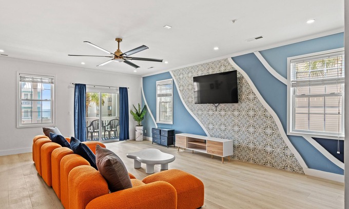Atlantic Beach Casa | Luxury Condominium by the Beach Unit 204