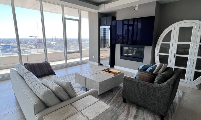 Westown Condominio | Luxury condo with best city view in town. Deer District, walk to Fiserv Forum.