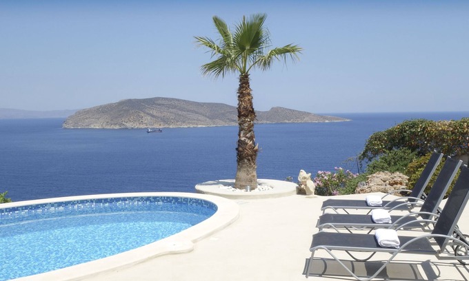 Pefki Villa | Villa de lujo de estilo cicládico con increíbles vistas al mar