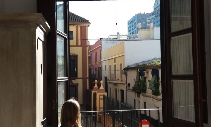 San Bernardo Apartamento | Apartamento de diseño de lujo en el centro histórico de Sevilla, ubicación central.