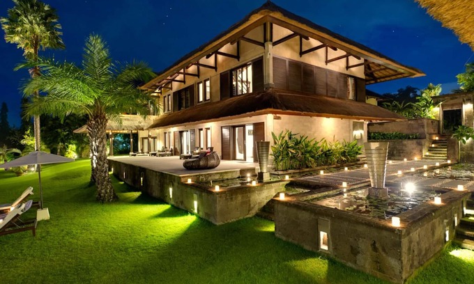 Munggu Casa | Luxury Designer Villa in A+ Location Berawa Bali
