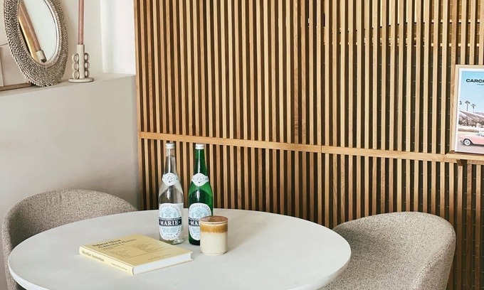 IJplein en Vogelbuurt Casa | Luxury Dikehouse studio with bath and double shower in Amsterdam.