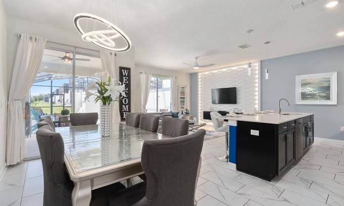 Davenport Casa | ⭐⭐⭐⭐⭐Luxury Disney Retreat w/ private Pool + Free Waterpark & Resort Amenities