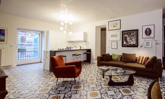 Potenza Apartamento | ★ ★ ★ ★ ★ LUXURY [Duomo, Old Town] La Cuntana Home Design