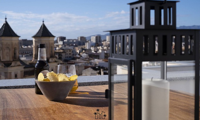 El Molinillo Apartamento | Luxury Duplex with pool and padel court in Town by AlohaMalaga
