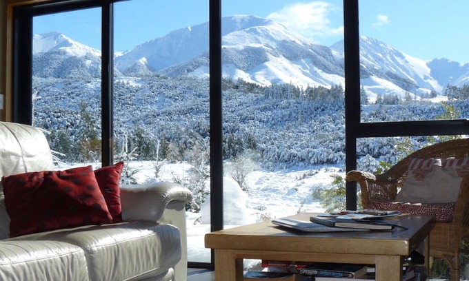 Mt Lyford Casa | Luxury eco lodge with optional private outdoor hot tub and amazing views.