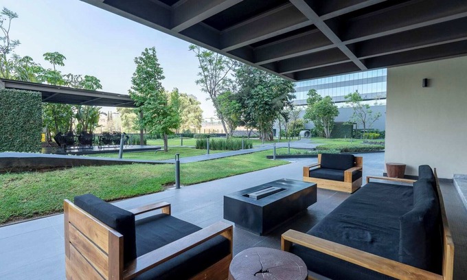Puerta de Hierro Apartamento | Luxury Escape near Andares, Modern Retreat